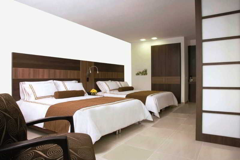 San Simon Hotel Pereira By Soratama Buitenkant foto